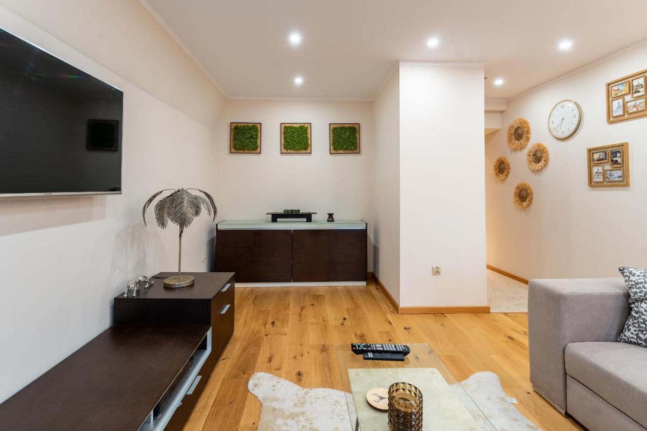 Apartament Zloty Jelonek - 4 Osobowy Na Placu Ratuszowym - Space Apart Еленя-Гура Экстерьер фото