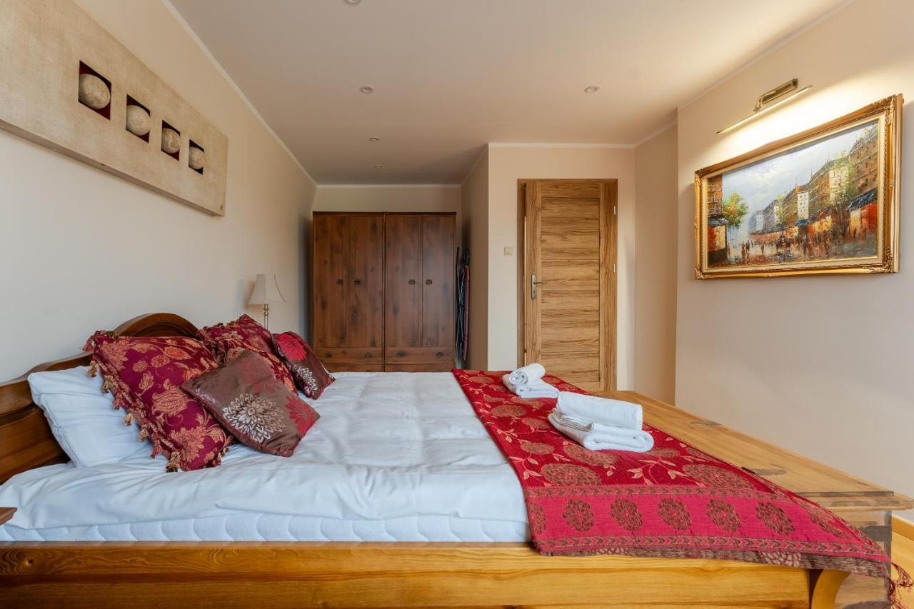 Apartament Zloty Jelonek - 4 Osobowy Na Placu Ratuszowym - Space Apart Еленя-Гура Экстерьер фото